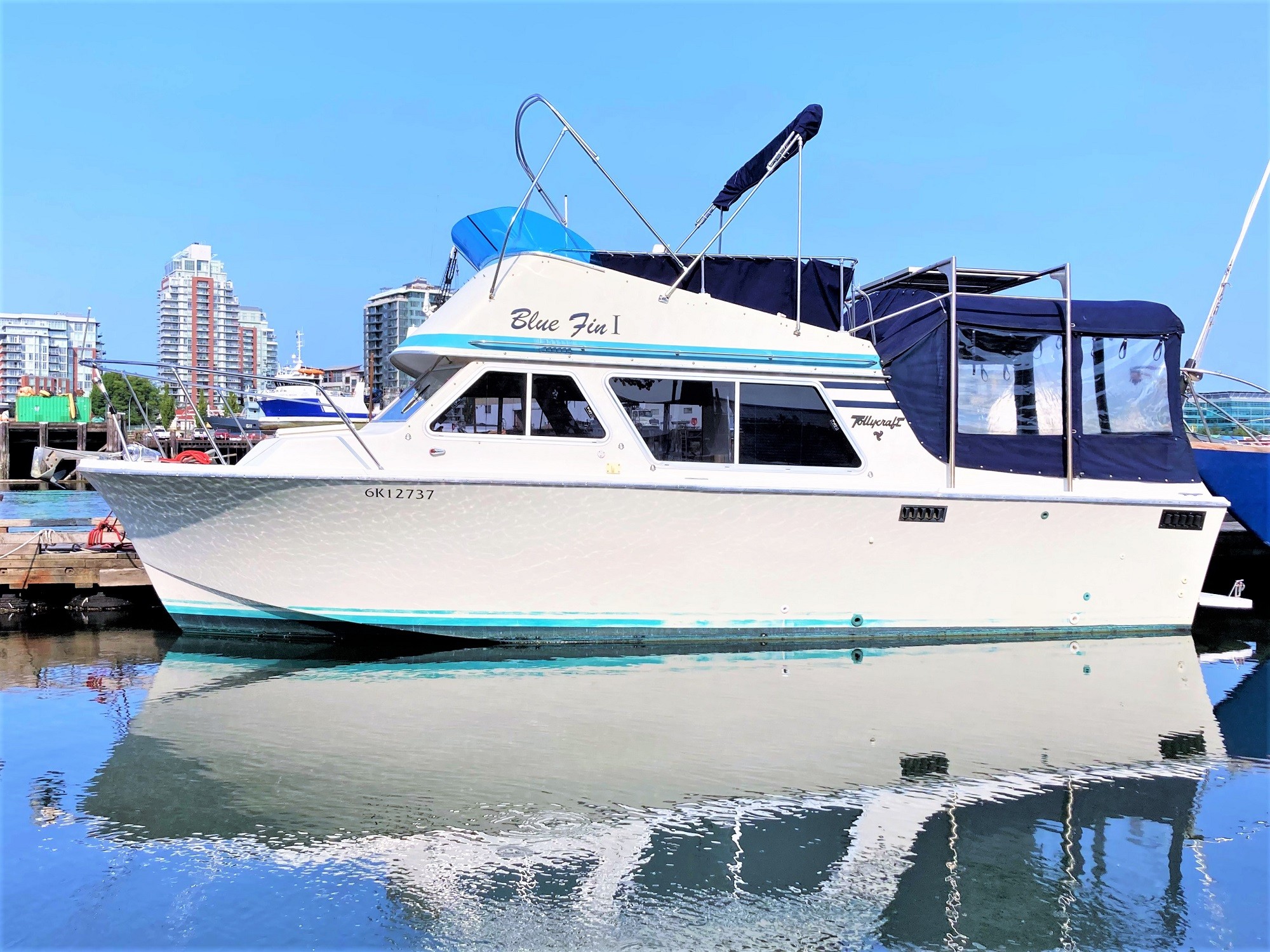 SALTS Sail and Life Training Society - 26' Tollycraft 26 Sedan