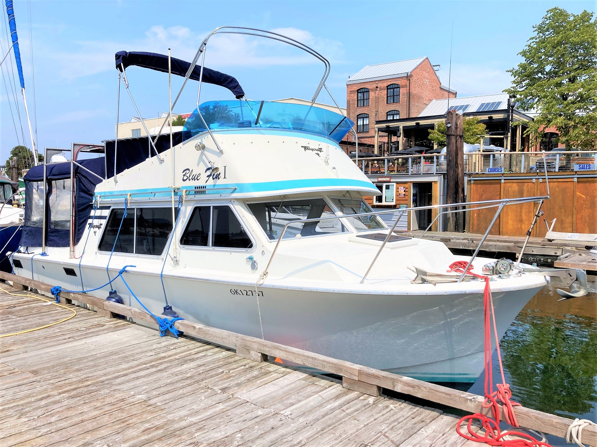 SALTS Sail and Life Training Society - 26' Tollycraft 26 Sedan